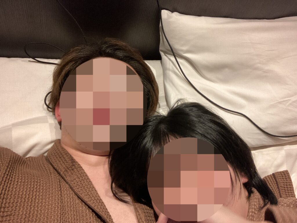 女性との写真