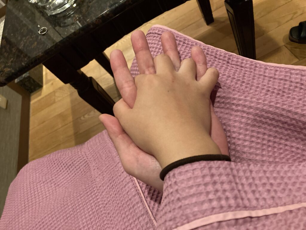 女性との写真