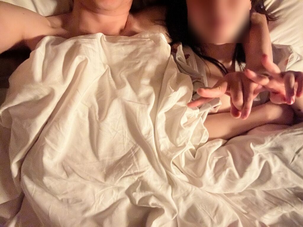 女性との写真
