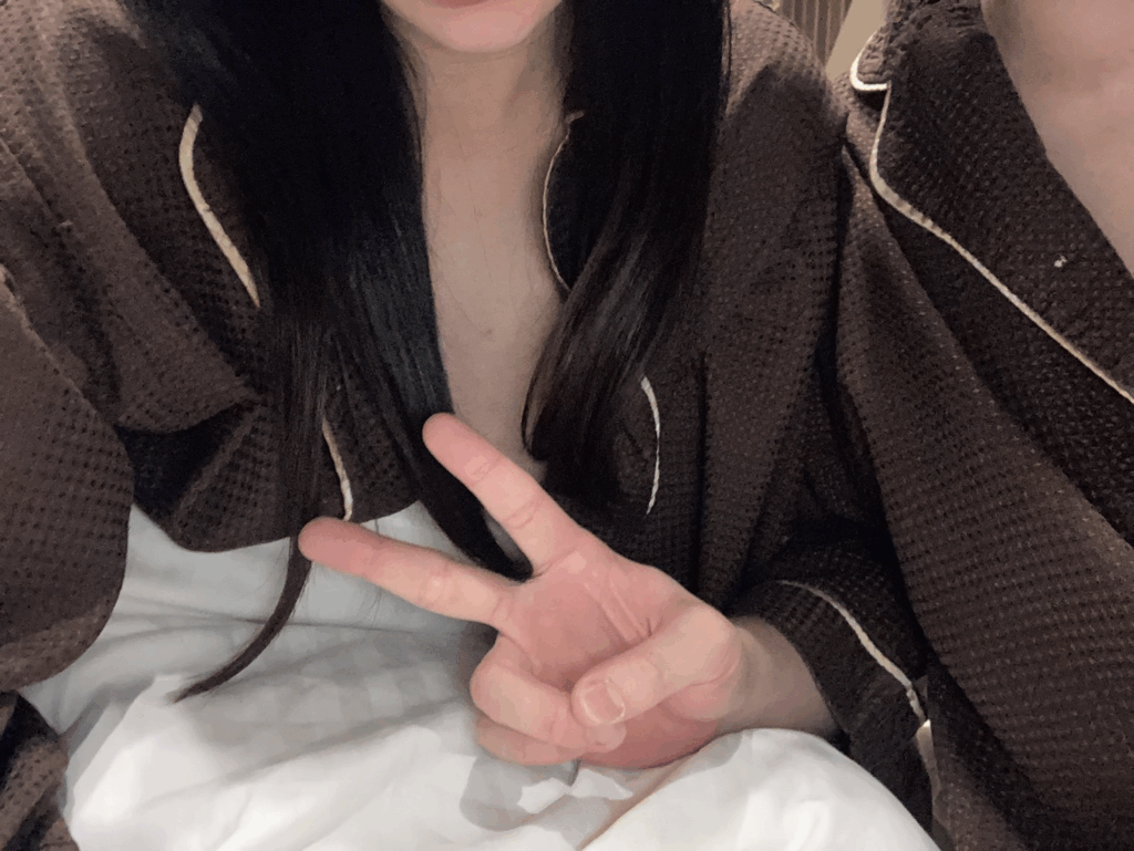 女性との写真